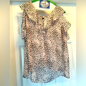 NWOT BCBG Max Azria Pink/White Animal Print Blouse